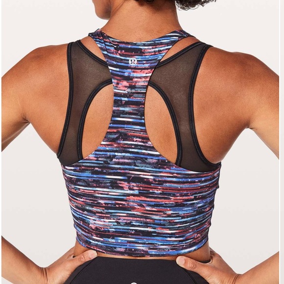 Lululemon crop top with built in sports bra - Picture 4 of 4